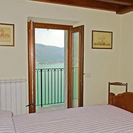 Casa De Pol Exclusive View By Gardadomusmea Vakantiehuis
