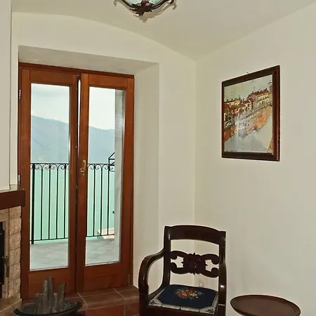 Casa De Pol Exclusive View By Gardadomusmea Holiday home