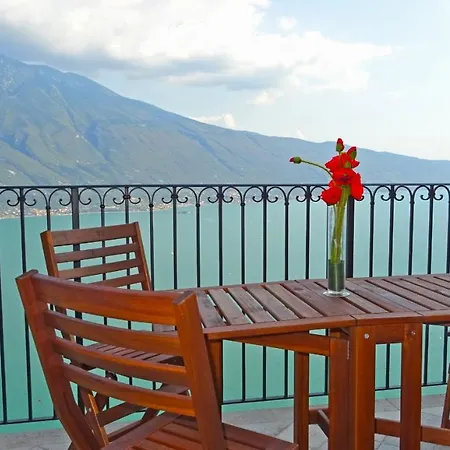 Holiday home Casa De Pol Exclusive View By Gardadomusmea *