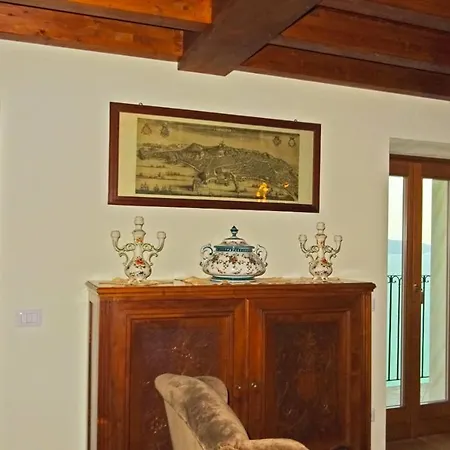 Casa De Pol Exclusive View By Gardadomusmea Holiday home