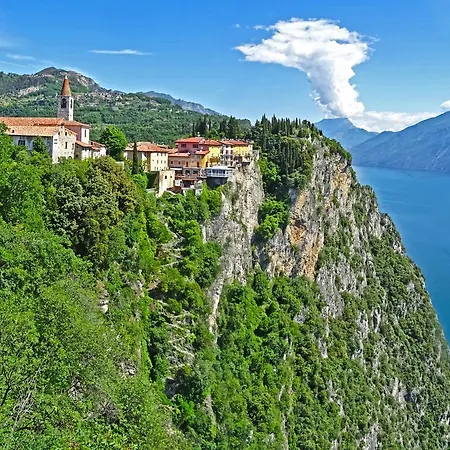 Casa vacanze Casa De Pol Exclusive View By Gardadomusmea *